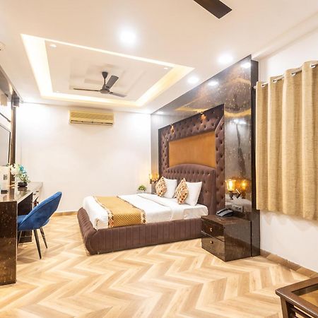 Hotel Cosmo Near Blk Hospital Karol Bagh Delhi  Buitenkant foto