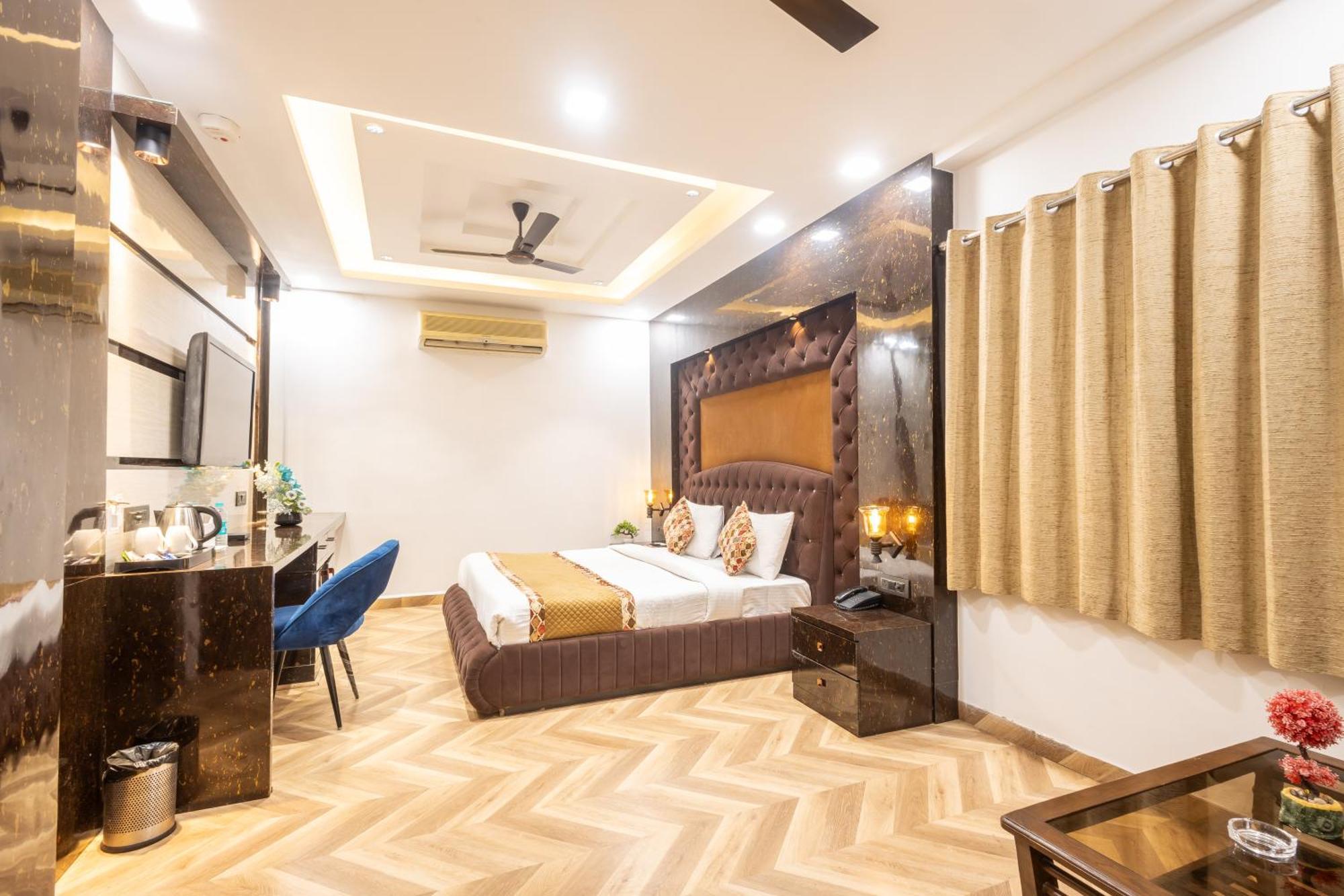 Hotel Cosmo Near Blk Hospital Karol Bagh Delhi  Buitenkant foto