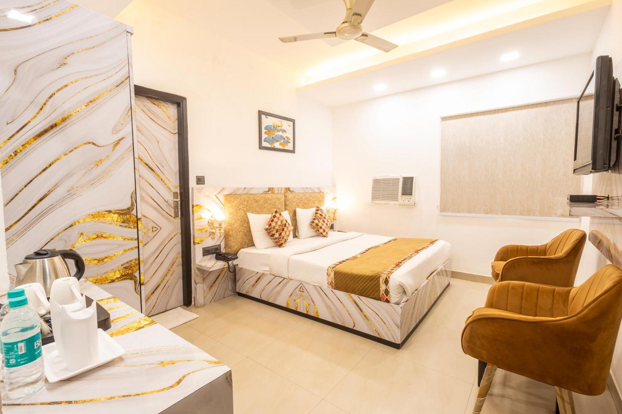 Hotel Cosmo Near Blk Hospital Karol Bagh Delhi  Buitenkant foto