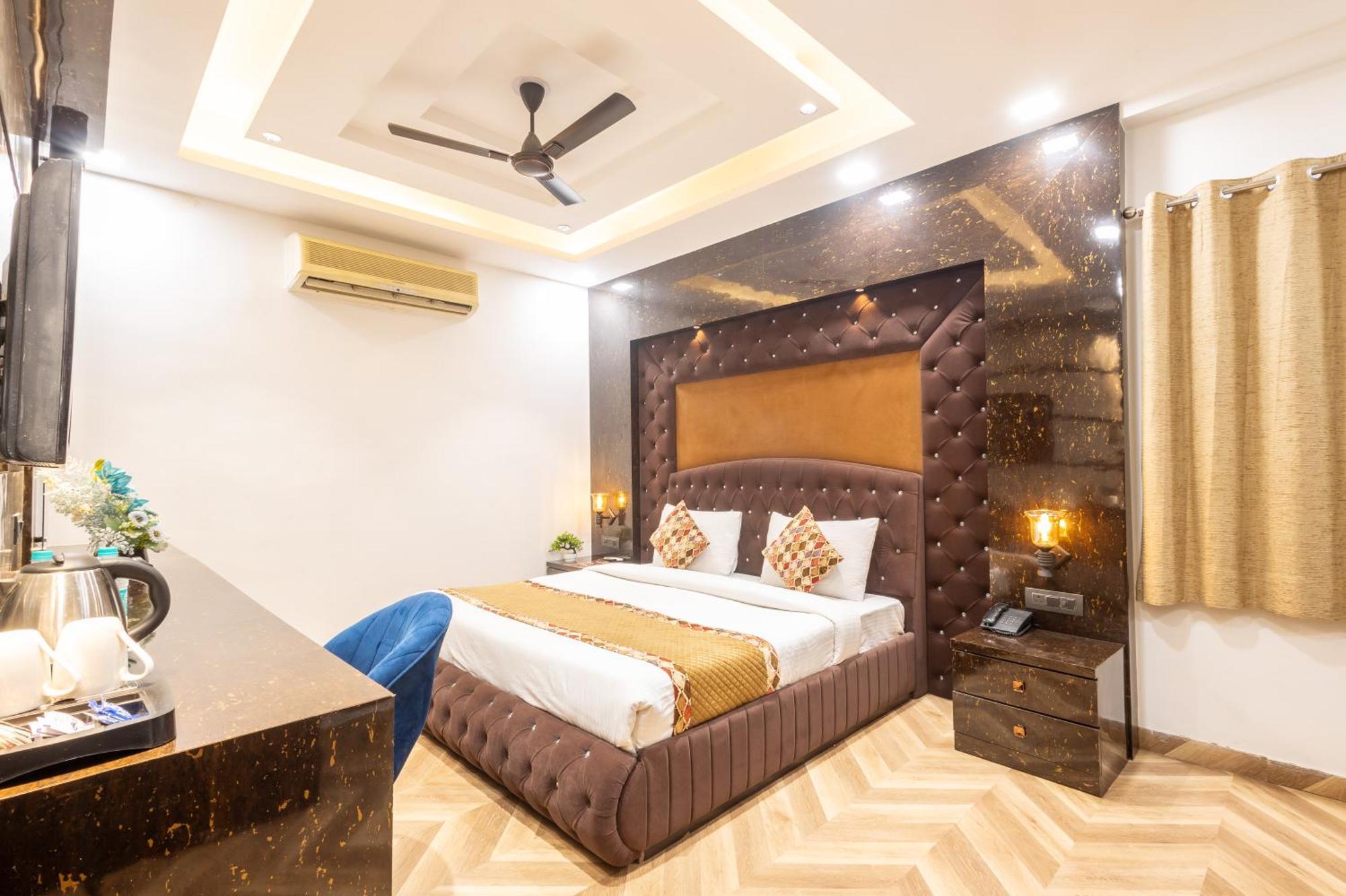 Hotel Cosmo Near Blk Hospital Karol Bagh Delhi  Buitenkant foto