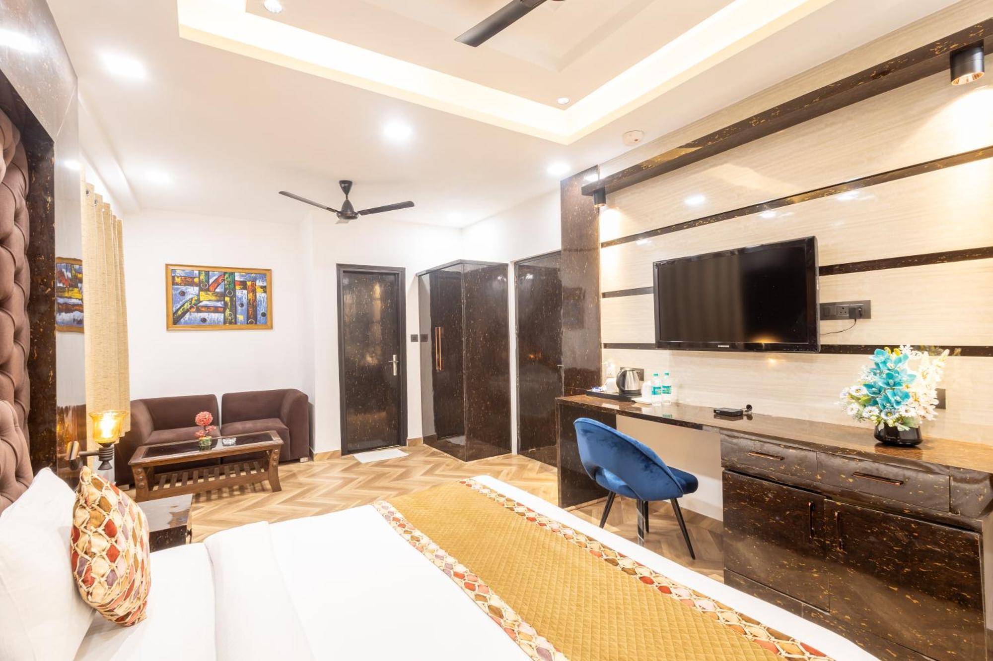 Hotel Cosmo Near Blk Hospital Karol Bagh Delhi  Buitenkant foto